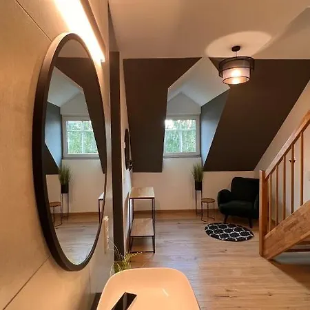 Apartment H-85 Level 5/10 *