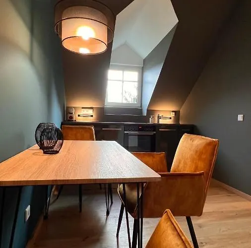 H-85 Level 5/10 شقة كوبلنس